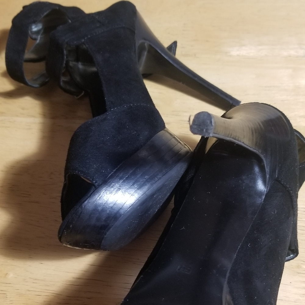 Women's shoes